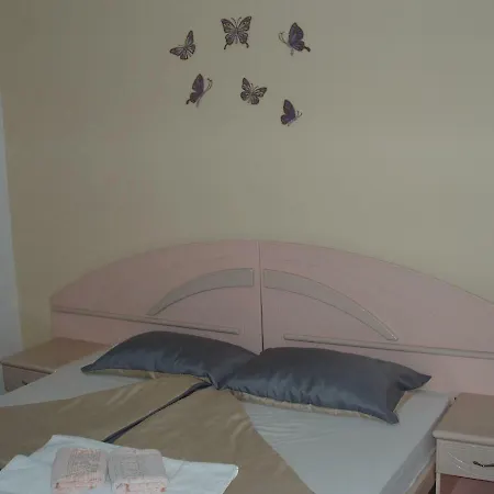 Celestina 6+2 Apartment Rasa